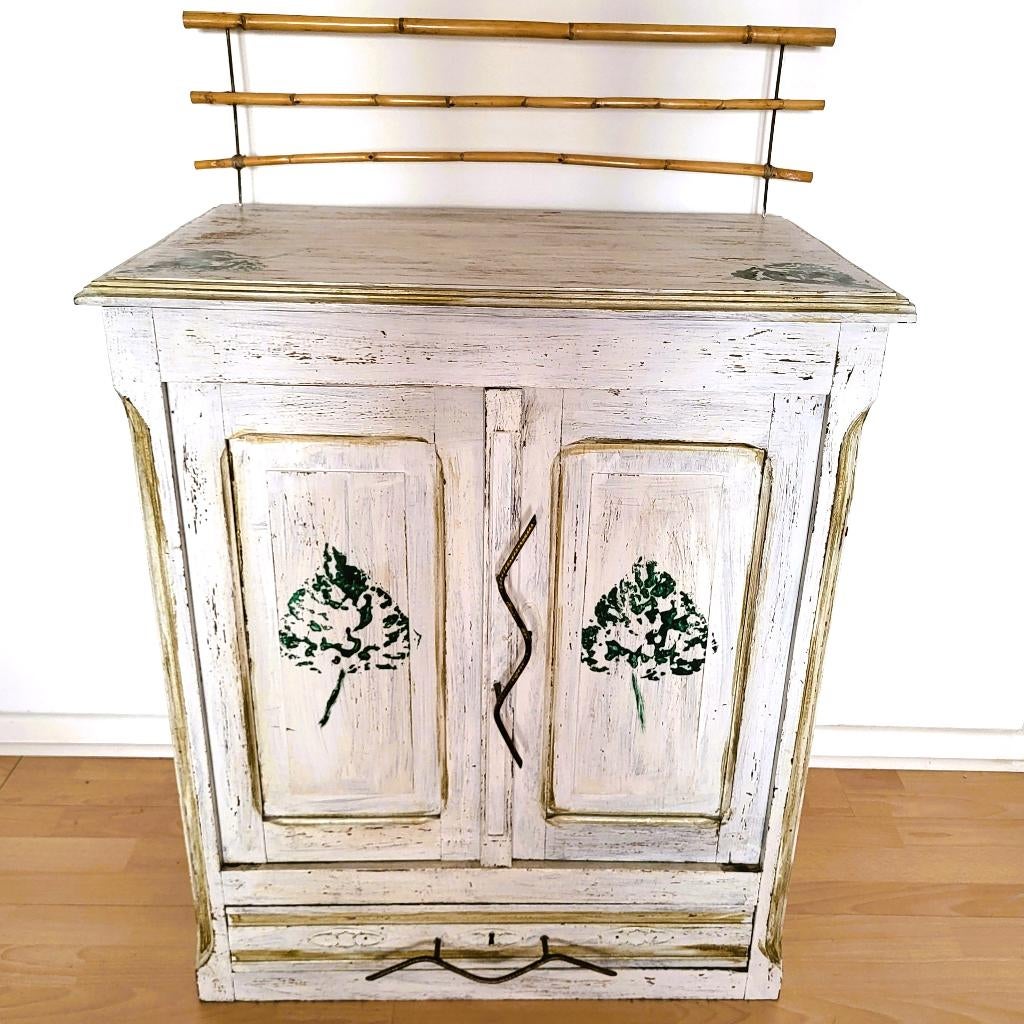 ✔️Elegant gepatineerd klein buffet, Minder dan 50 cm, Verzenden, Minder dan 100 cm, Grenenhout