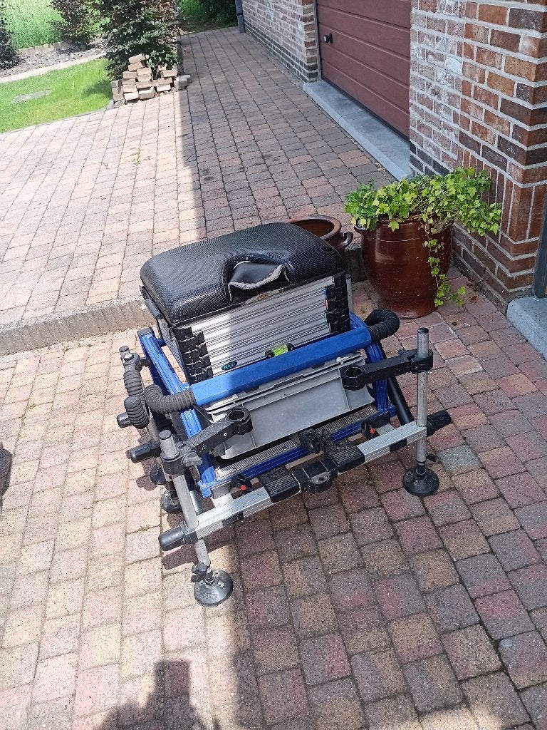 wegens ziekte te koop, Ophalen, Zo goed als nieuw, Complete hengel