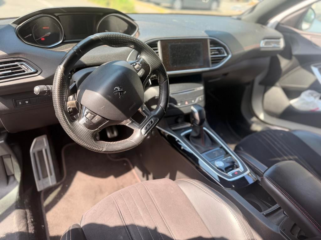 Peugeot 308 GT, Autos, Achat, Alcantara, Noir, 5 portes