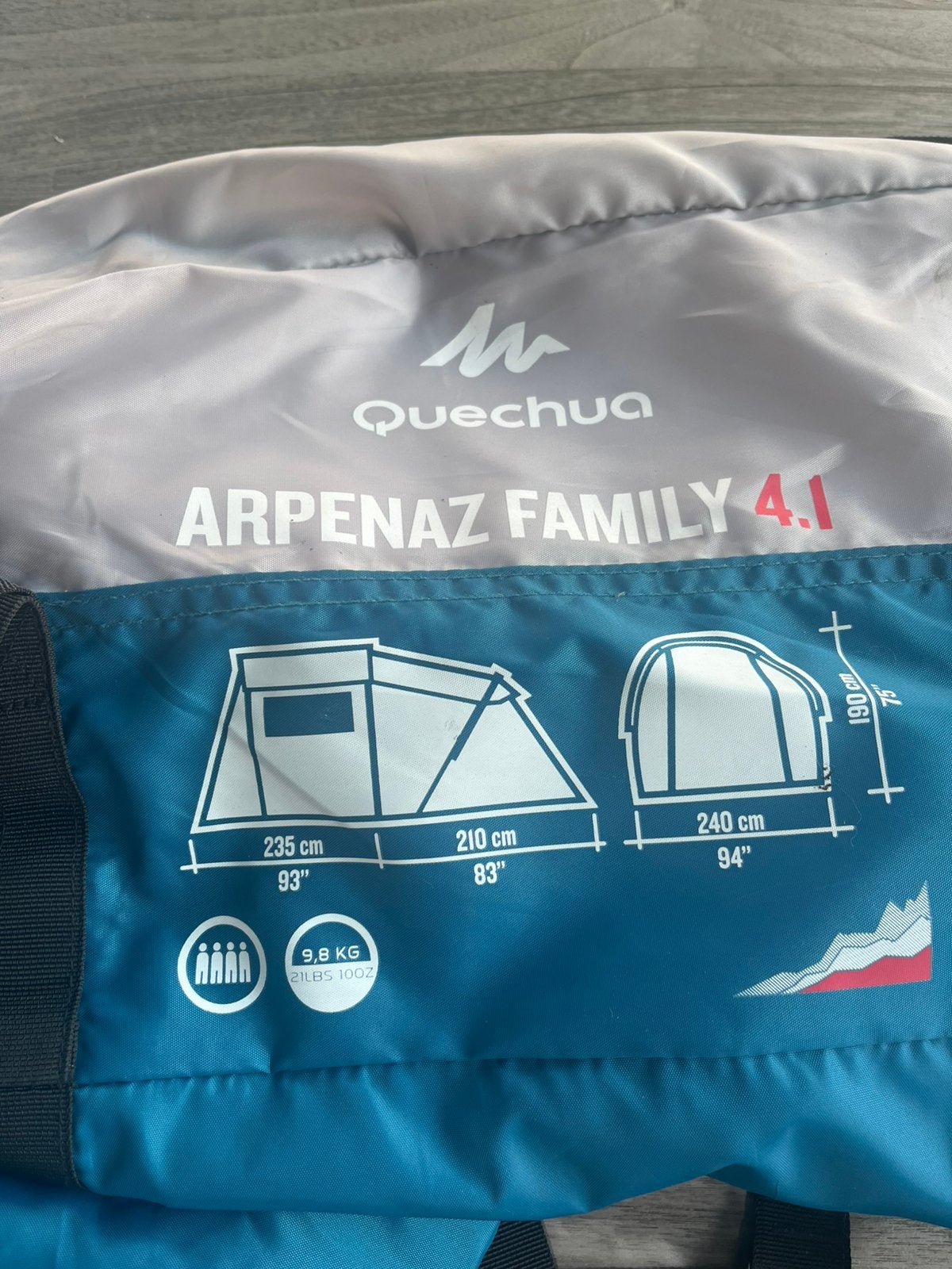 Quechua arpenaz family 4,1te koop, Caravans en Kamperen, Tenten, Ophalen, Zo goed als nieuw, Tot en met 4