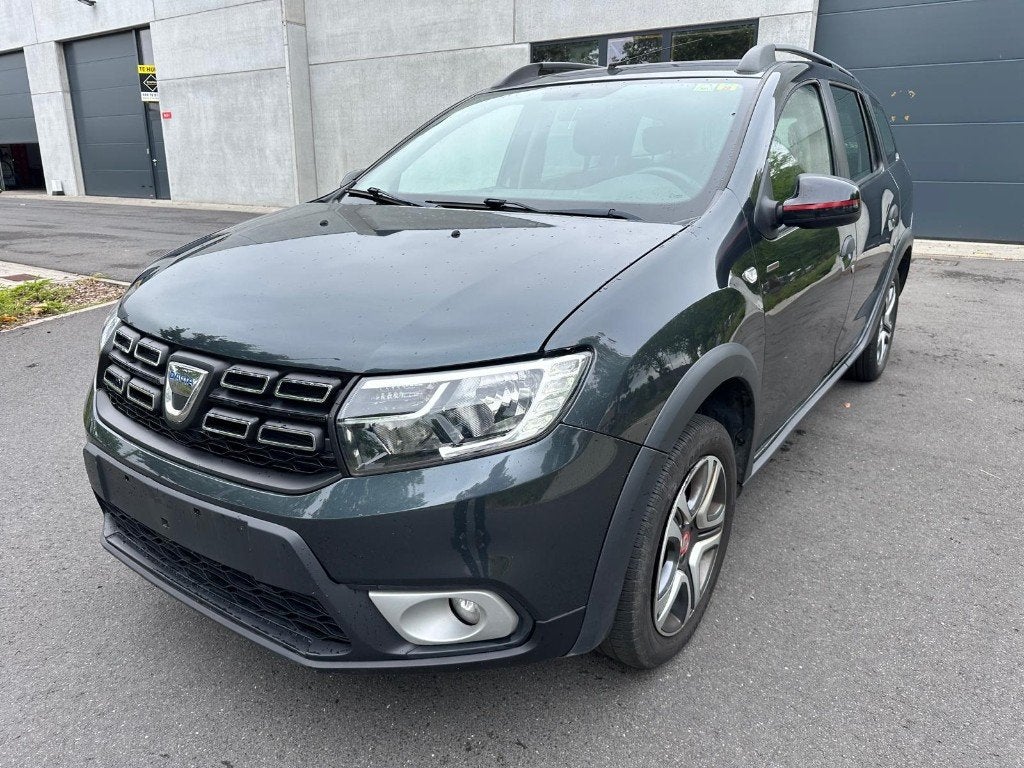 Dacia Logan 'techroad' | NAVI |  | CRUISE CTRL, Autos, Dacia, Argent ou Gris, Achat, Euro 6, Entreprise