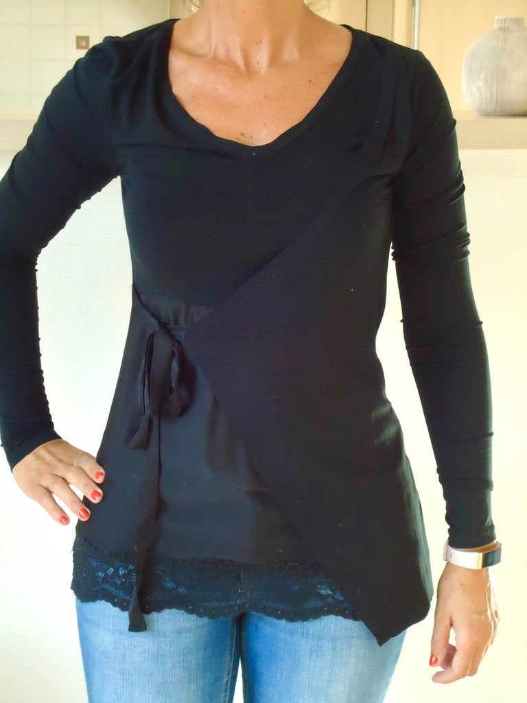 Blouse noire satinée et dentelle, Enlèvement ou Envoi, Comme neuf, Taille 36 (S), Noir