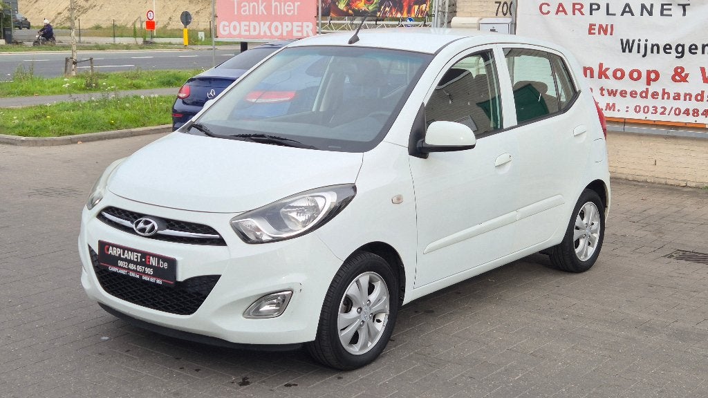 HYUNDAI i10 1.1 Benzien Automaat 98.000 km - A.C, Auto's, Euro 5, Stof, 4 cilinders, Wit