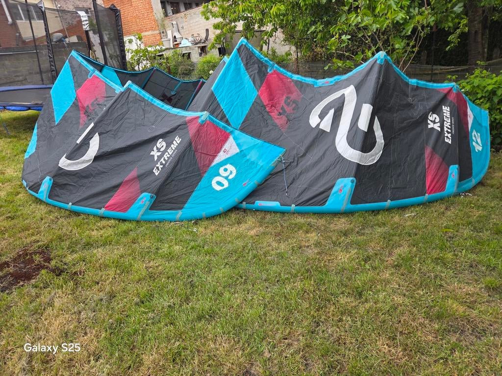 kite eleveight xs v4, Watersport en Boten, Kitesurfen, Kite