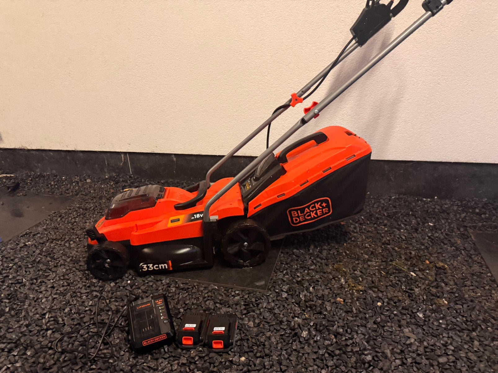 Black&decker  36v (2x 18v accu )grasmaaier, Tuin en Terras, Ophalen, Zo goed als nieuw, Opvangbak