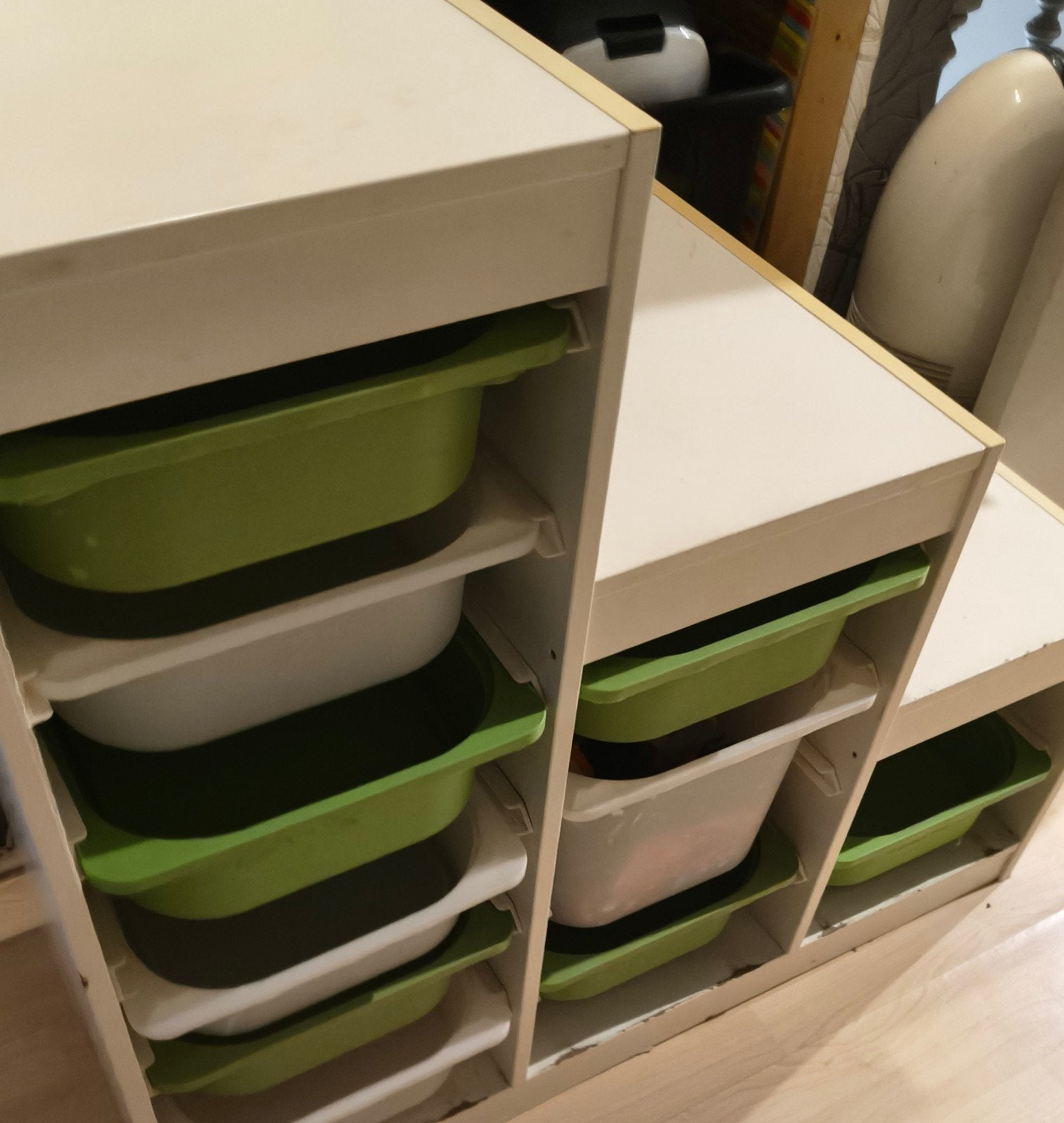IKEA trapkast met bakken, Ophalen