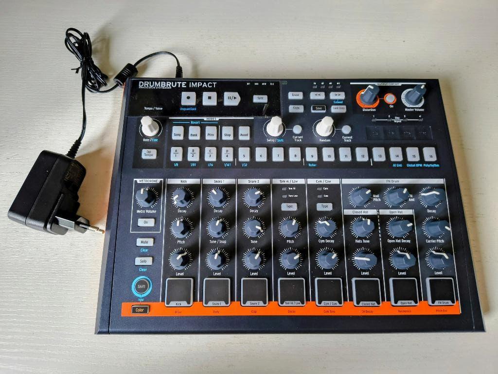 Arturia Drumbrute Impact, Musique & Instruments, Enlèvement ou Envoi, Comme neuf, Autres marques