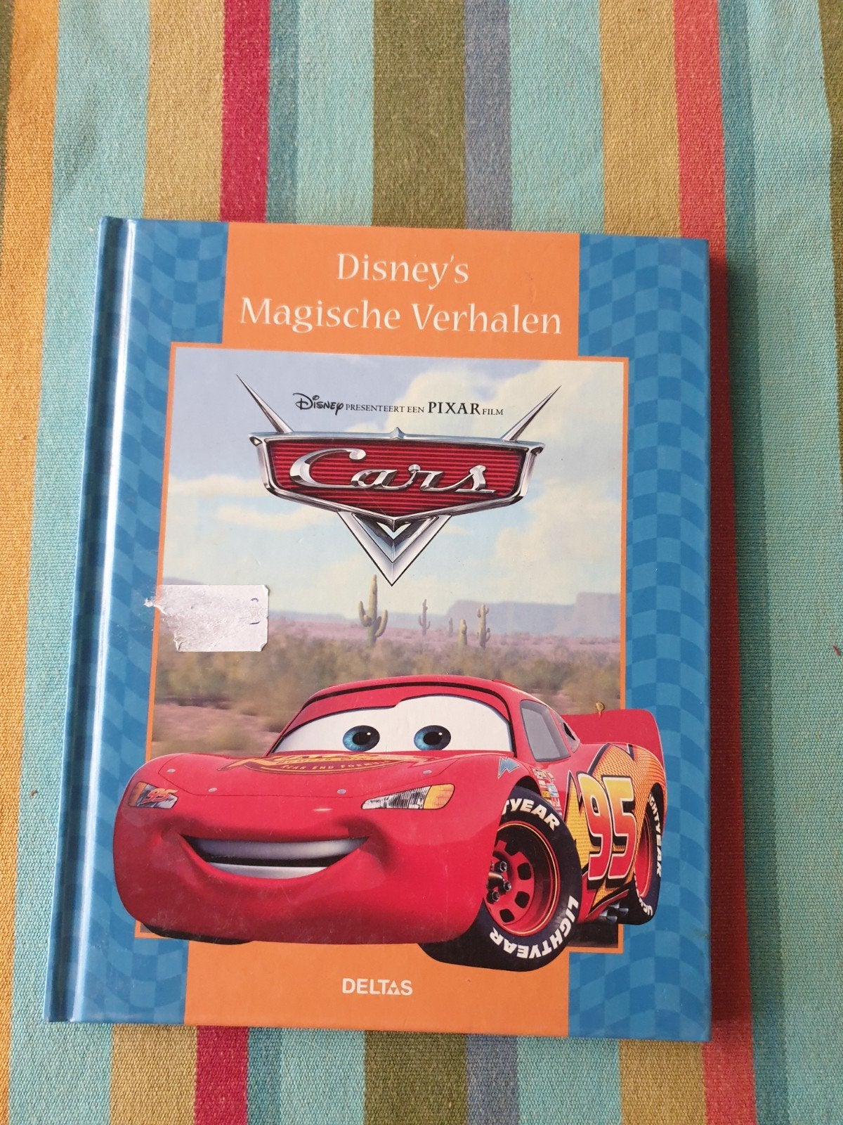 Boek disney's verhalen Cars, Ophalen of Verzenden, Zo goed als nieuw
