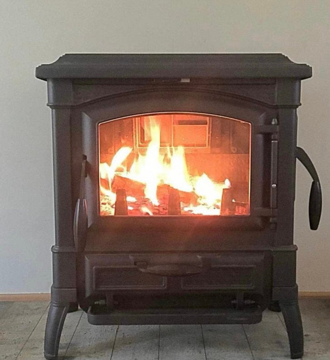 Italiaanse gietijzeren houtkachel La Nordica, Ophalen, Gebruikt, Hout, Houtkachel