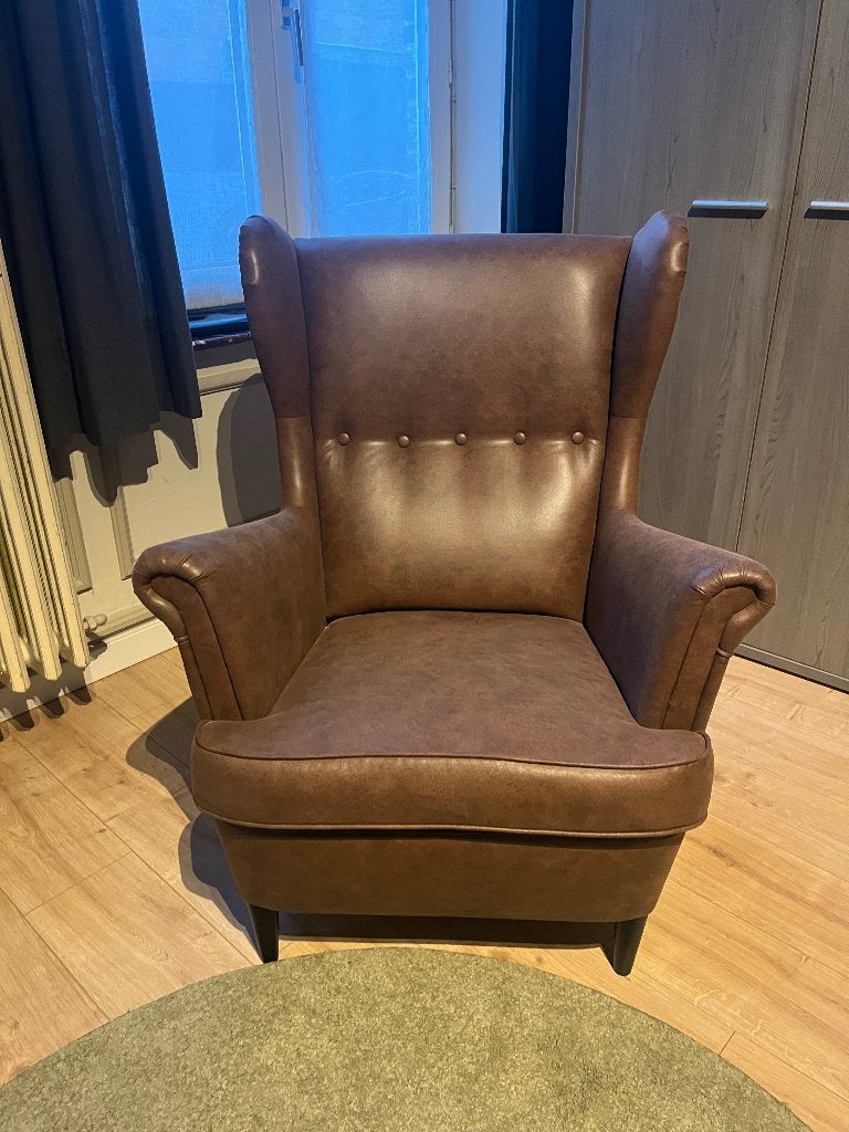 Oorfauteuil Strandmon Bruin, Huis en Inrichting, Fauteuils, Ophalen, Zo goed als nieuw, 75 tot 100 cm, 75 tot 100 cm