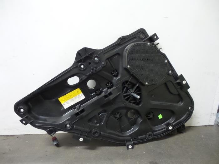 Mécanique vitre 4portes arrière gauche d'un Ford Fusion (F, -, 3 mois de garantie, -, -