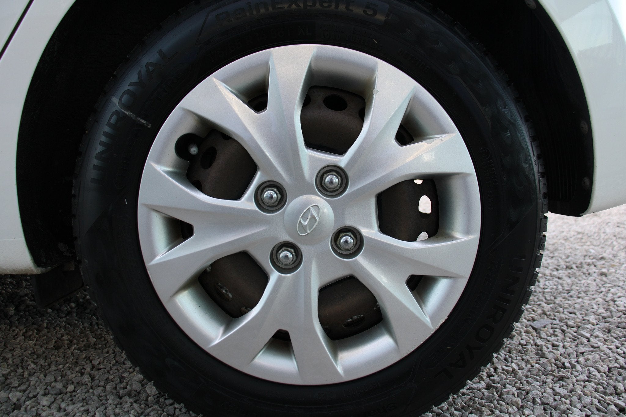 Hyundai i10 1.0 GO! M5 *GARANTIE*BLUETOOTH*CC* (bj 2016), Auto's, Voorwielaandrijving, Gebruikt, 48 kW, Wit