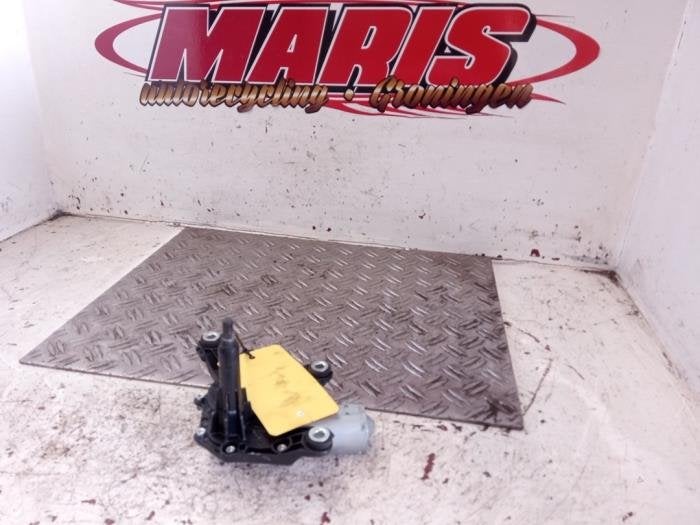 Moteur essuie-glace arrière d'un Renault Clio, -, Renault, -, 3 mois de garantie