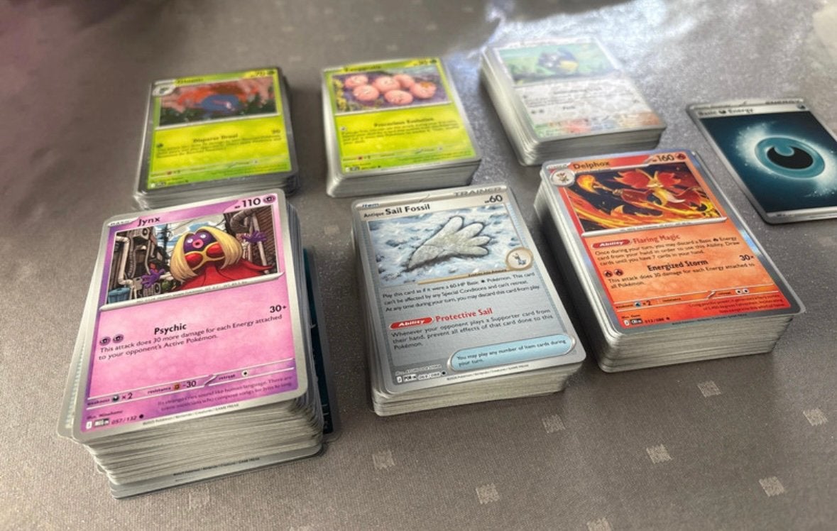 Mix bulk verschillende sets pokemonkaarten 339 stuks, Ophalen, Zo goed als nieuw