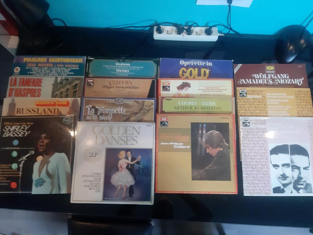 Lot de 70 vinyles.
Principalement musique classique, opéra,, Enlèvement