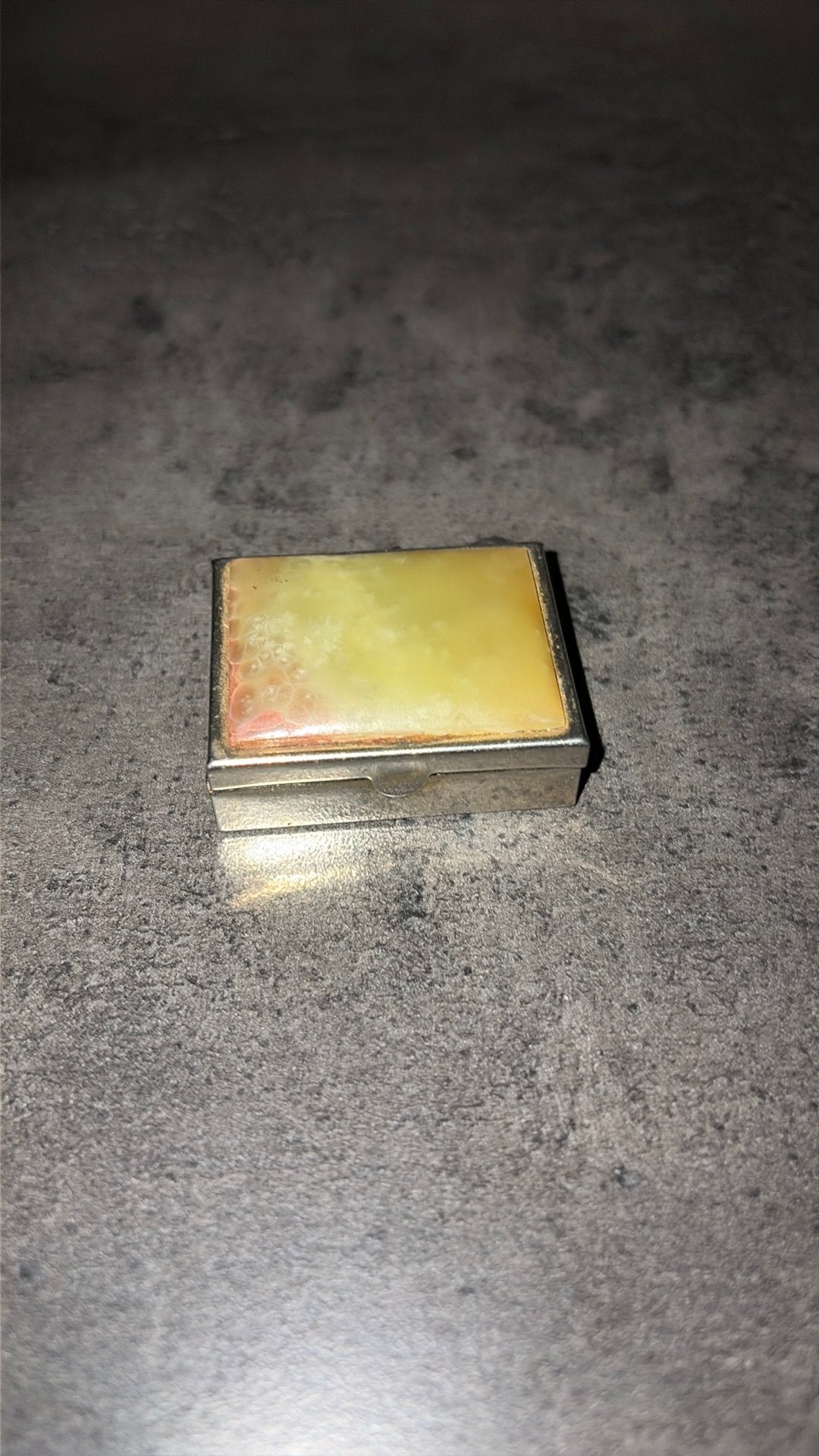 Vintage onyx pillendoosje, Ophalen