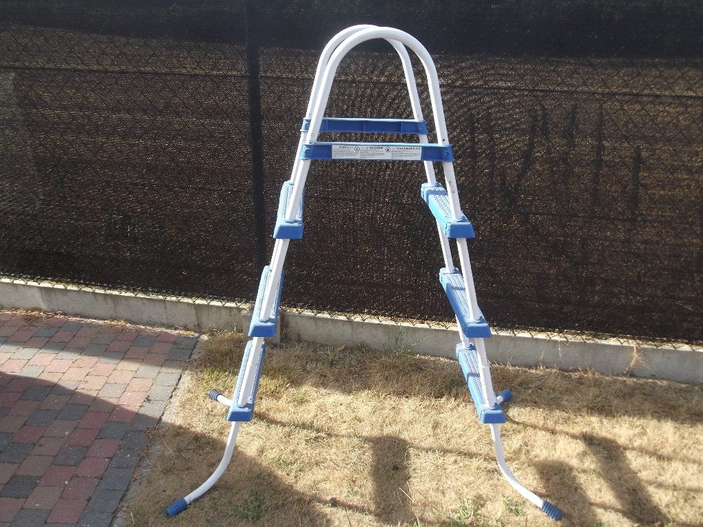 ladder voor intex zwembad, Ophalen, Zo goed als nieuw, Ladder
