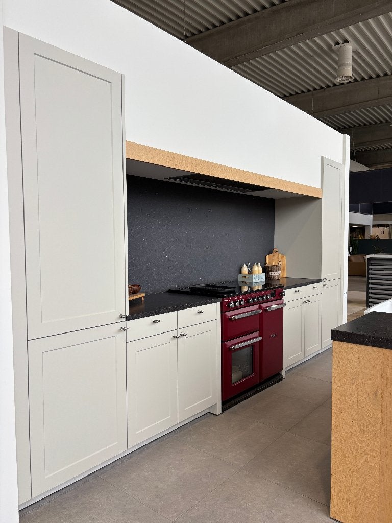 toonzaalfornuis nieuw!!!, Services & Professionnels, Cuisines