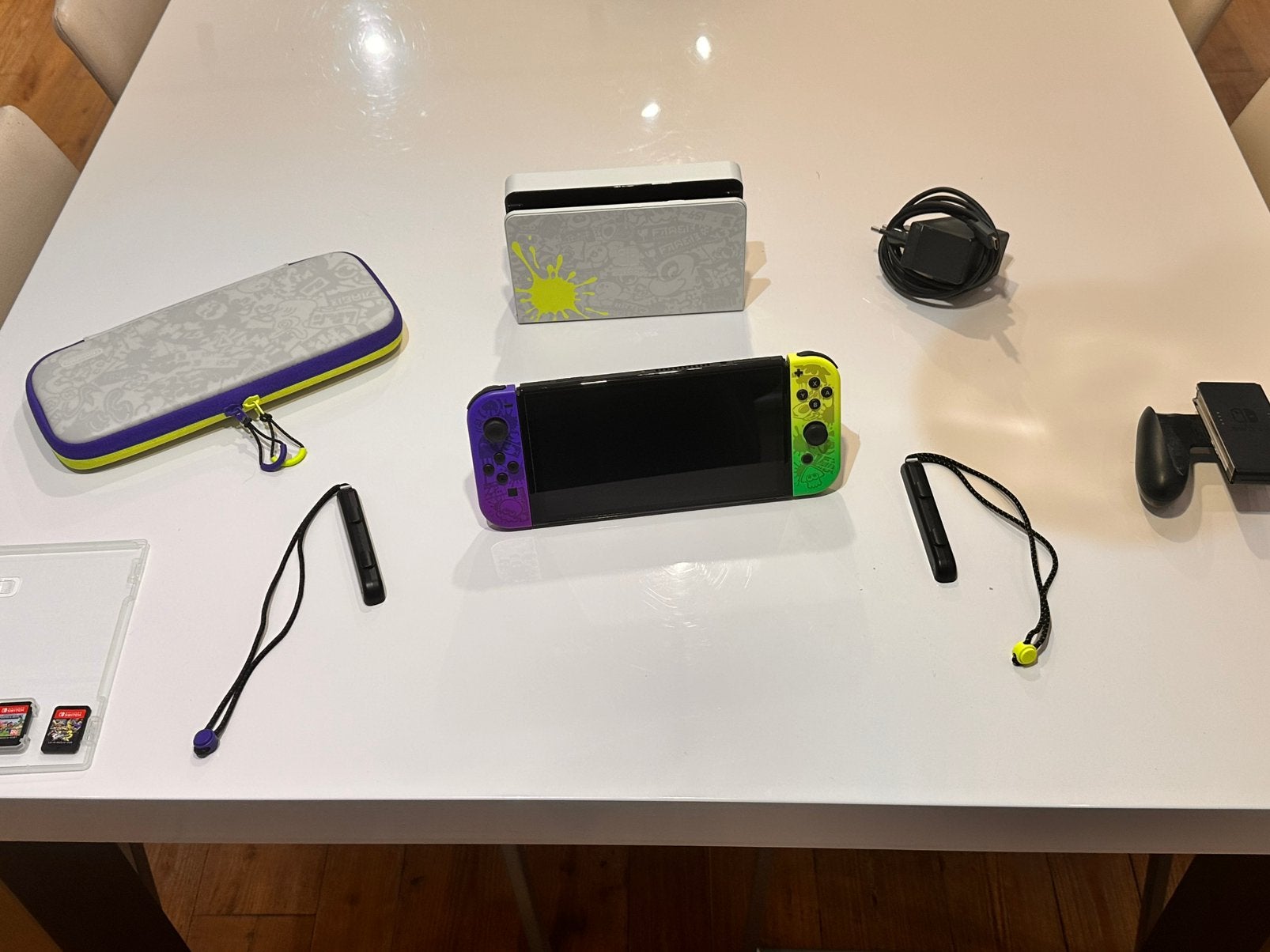 Nintendo Switch oled splatoon limeted edition, Games en Spelcomputers, Met games, Met 2 controllers, Zo goed als nieuw, Switch OLED