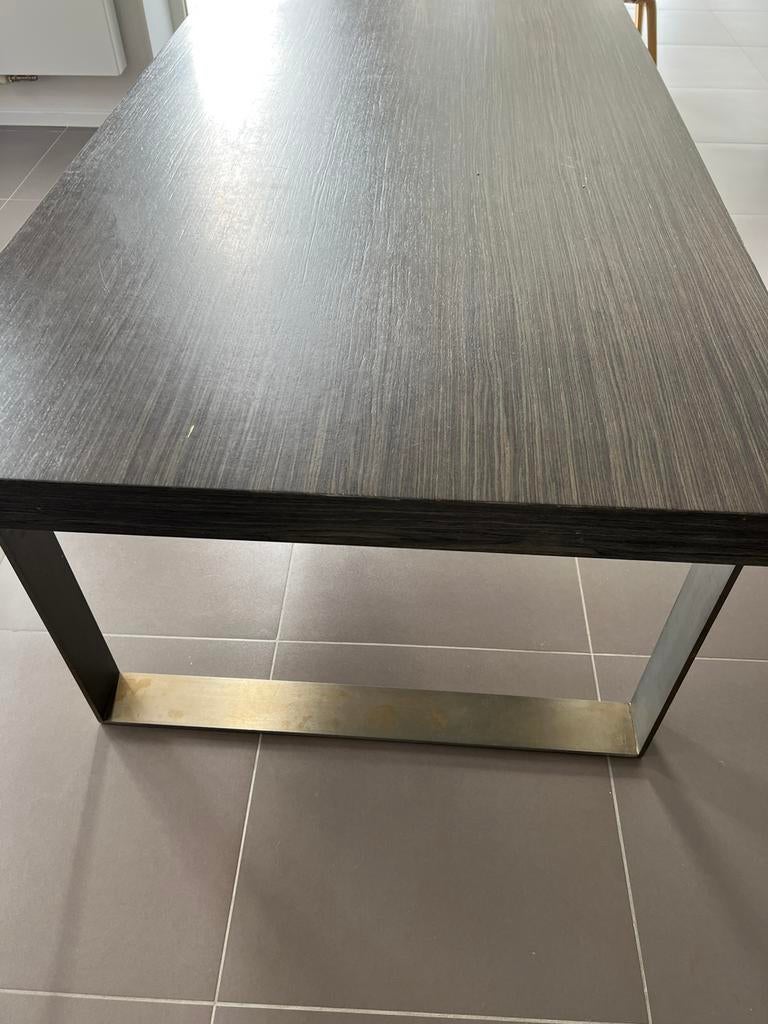 Eettafel in walnoot, Ophalen, Zo goed als nieuw