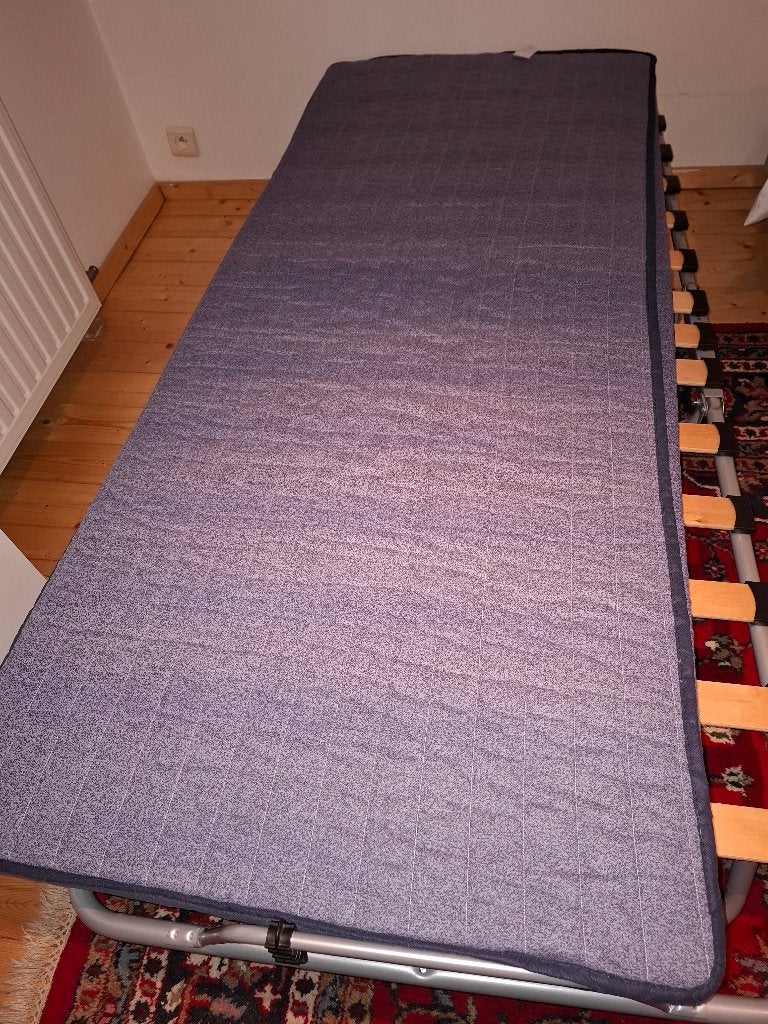 2 veldbedden, Ophalen, Zo goed als nieuw