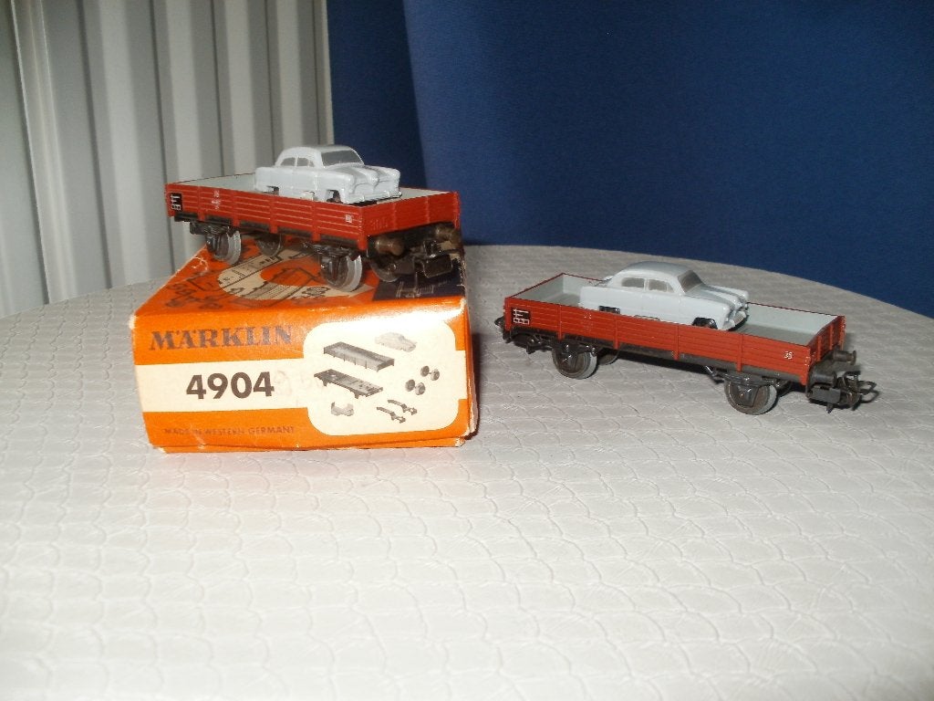 2x Marklin Ho bausats no 4904 met ford taunus,gebouwd., Wisselstroom, Wagon, Ophalen of Verzenden, Zo goed als nieuw