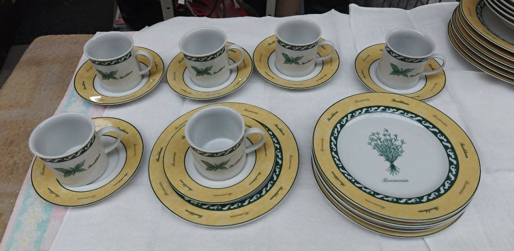servies koffie 18 stuks 6 personen Laura Lys, Service complet, Enlèvement ou Envoi, Vintage, Comme neuf