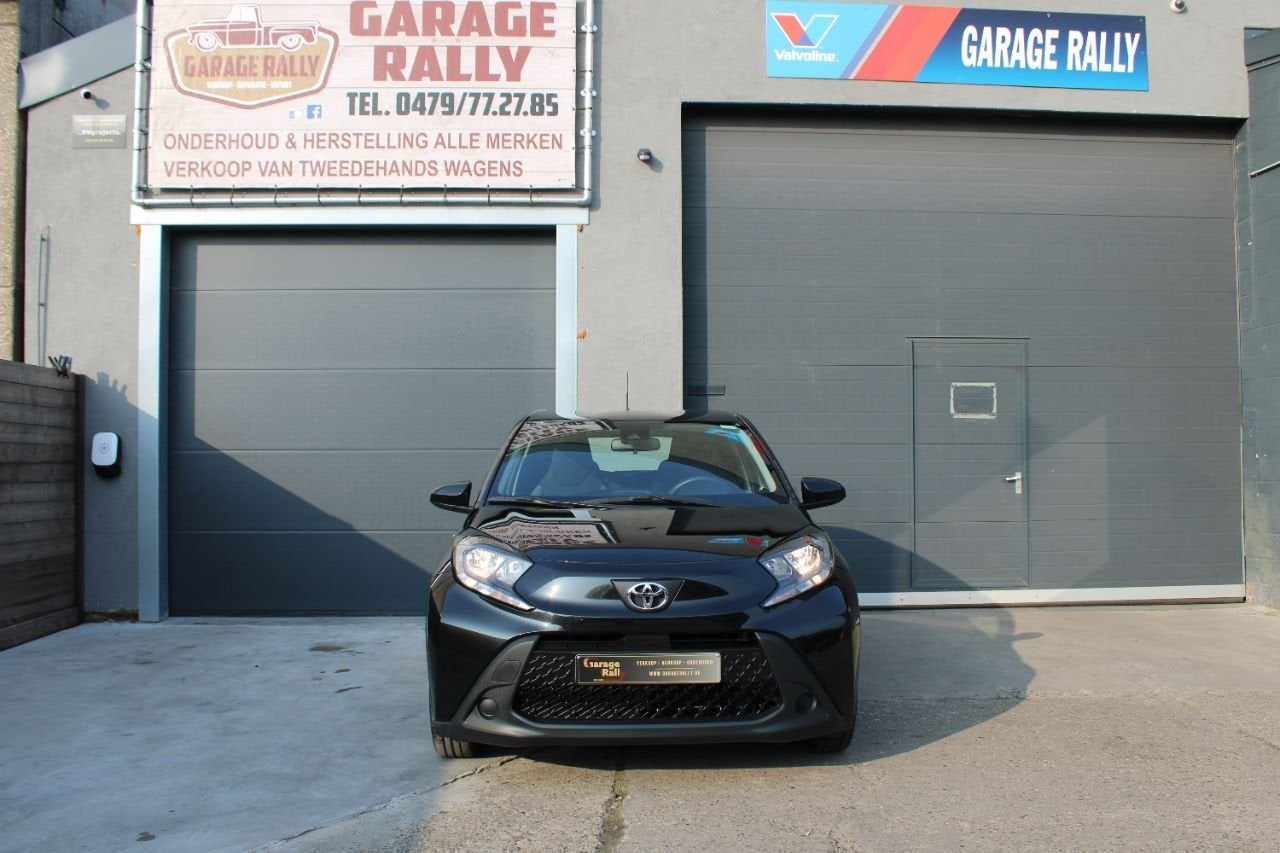 Toyota Aygo X Prologue Basis (bj 2023), Auto's, Toyota, 4 zetels, Stof, Gebruikt, Zwart