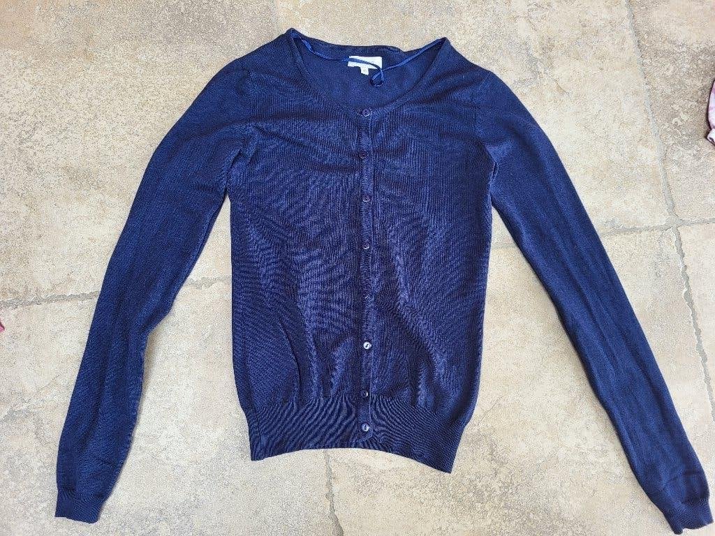 Als nieuwe blauwe gilet mt 176, Enfants & Bébés, Vêtements enfant | Taille 176, Enlèvement ou Envoi, Pull ou Veste, Comme neuf