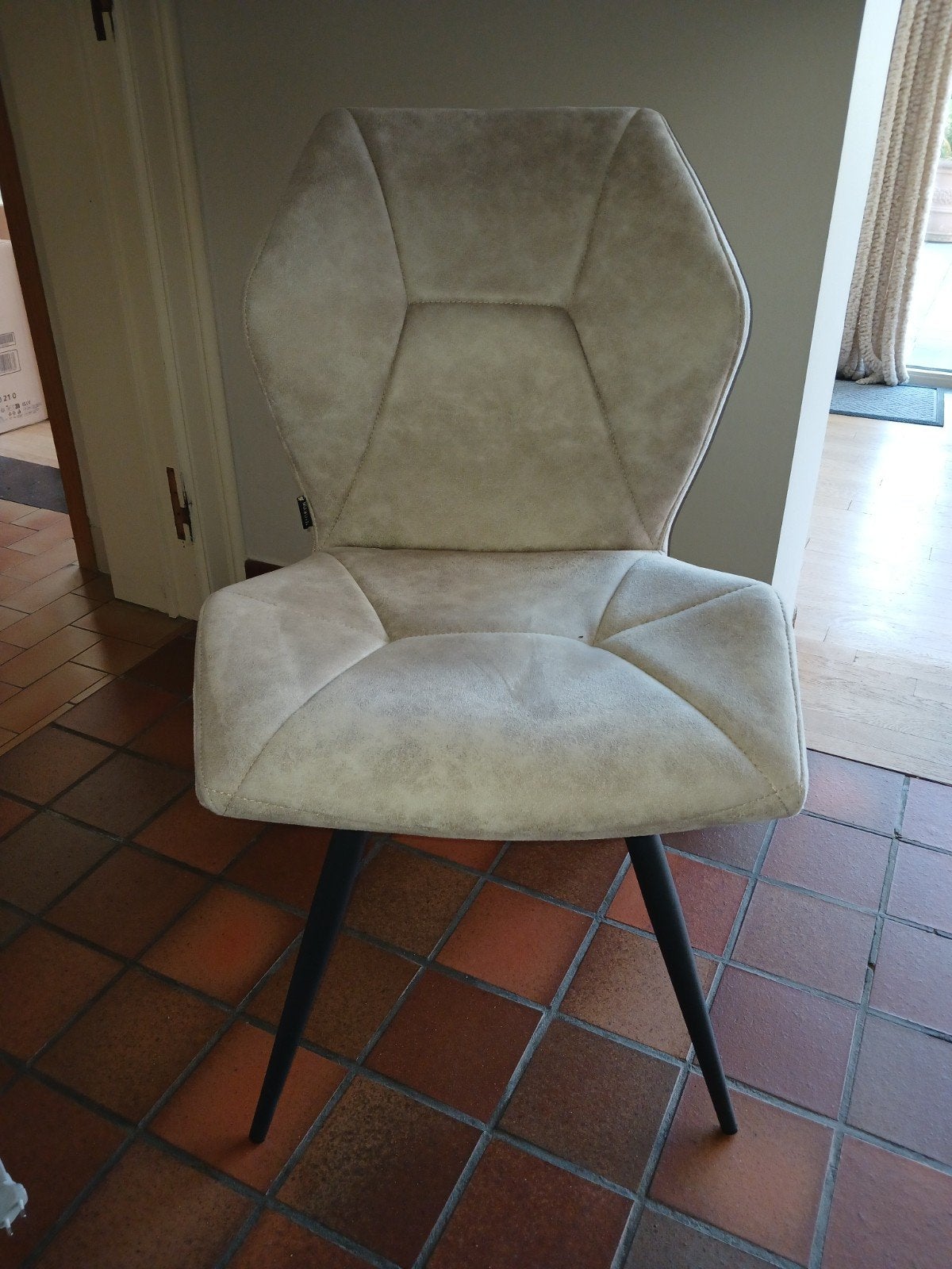 4 stoelen, Ophalen