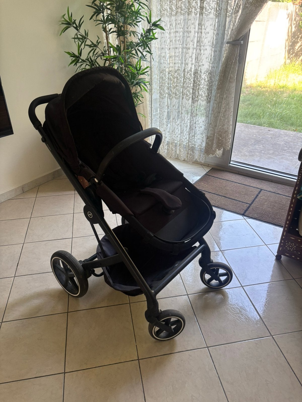 kinderwagen Cybex EOS Lux 2-in-1 zwart, Enlèvement, Comme neuf