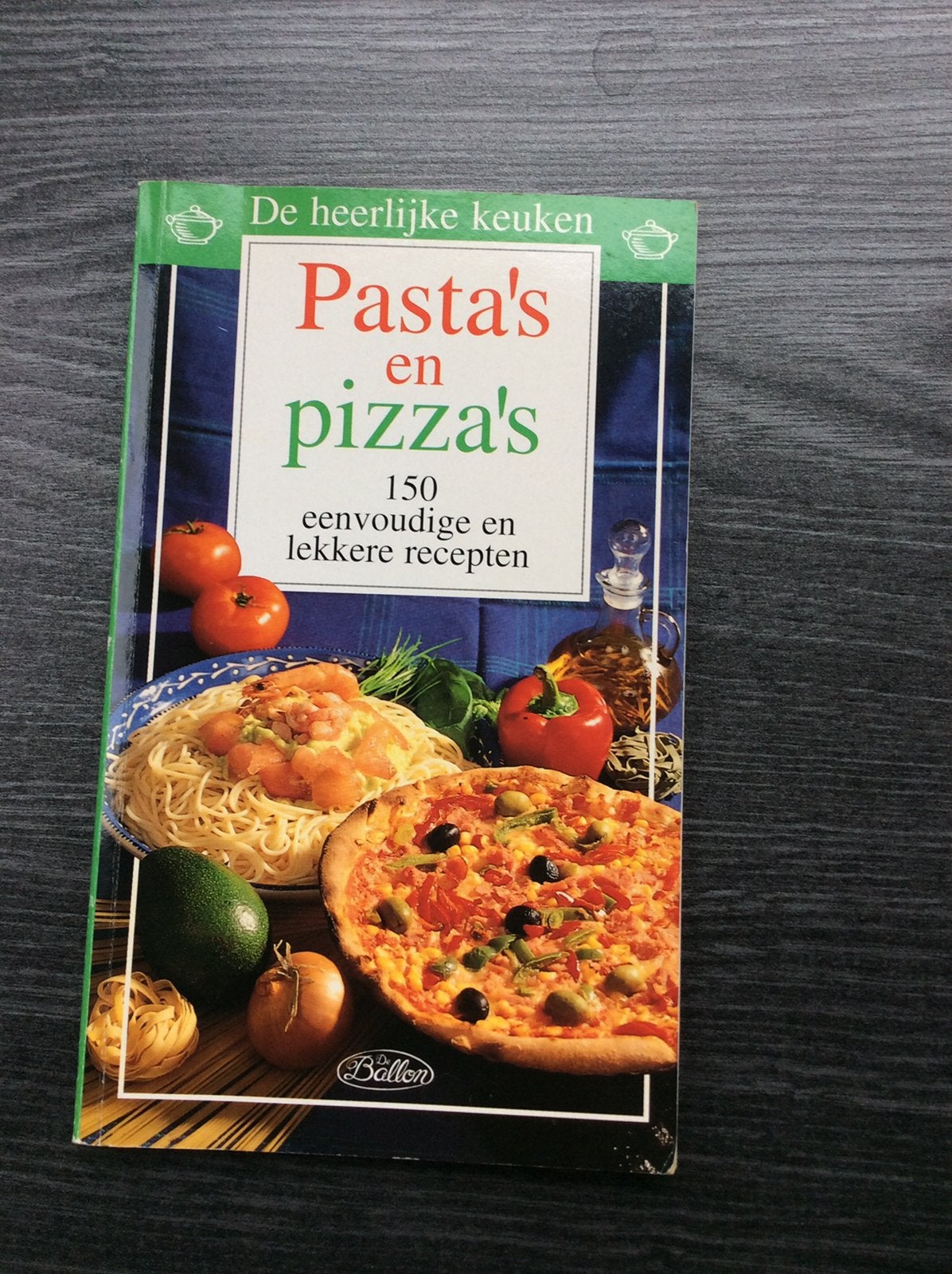 Kookboek pasta’s en pizza’s, Envoi, Comme neuf