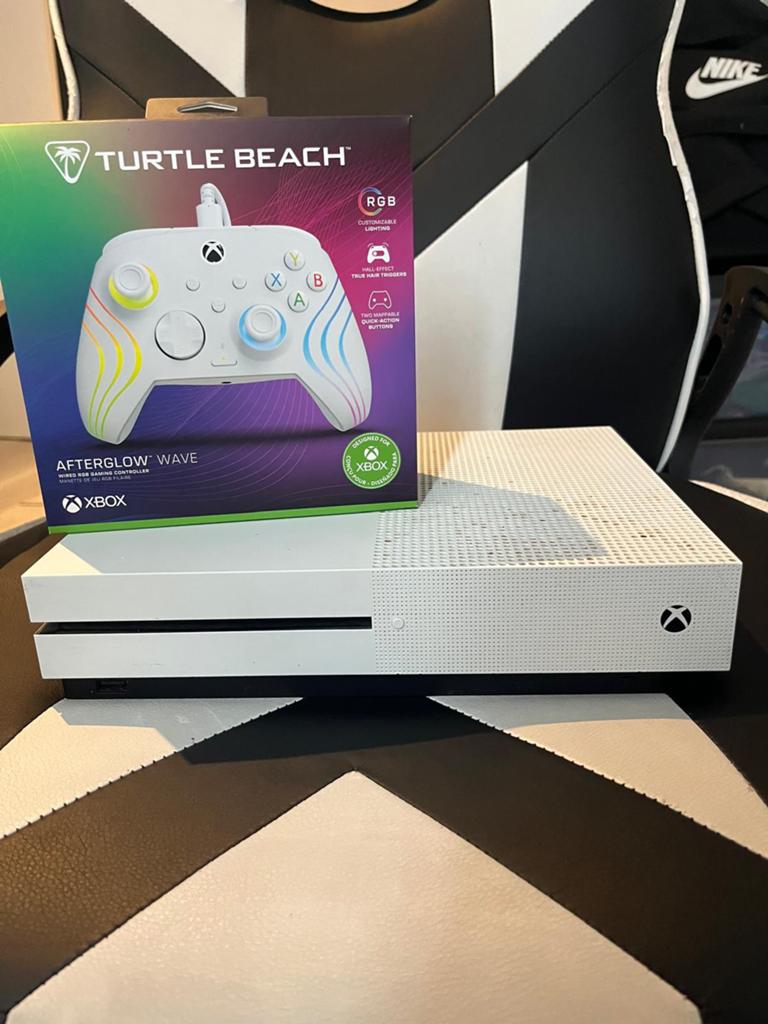 Xbox One S 1TB + NIEUWE Controller – Topstaat, Games en Spelcomputers, Ophalen, Gebruikt, Xbox One, 1 TB