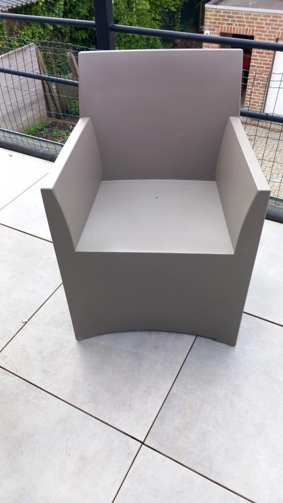 8 kuip tuinstoelen merk Haans  kleur Taupe, Ophalen