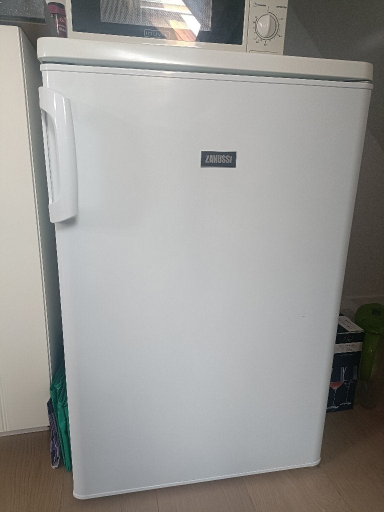 Petit réfrigérateur avec congélateur, Electroménager, Réfrigérateurs & Frigos, Avec compartiment congélateur, 85 à 120 cm, Comme neuf