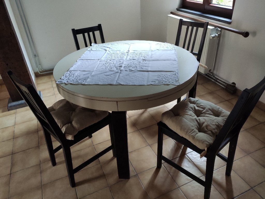 table ronde extensible ovale avec 4 chaises (de 4 à 8 pers), Enlèvement, Utilisé, Ovale, Chêne