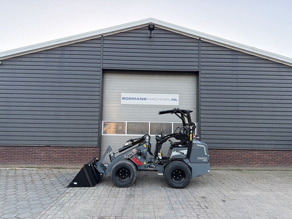 Giant G2300 X-TRA HD minishovel NIEUW grijs, Zakelijke goederen, Tobroco, Info@tobroco.nl, Sprendlingenstraat 57
5061 KM  Oisterwijk