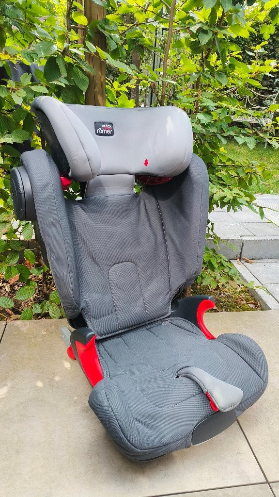 Britax Römer Kidfix II XP Sict (15-36 kg) + Aero Moov, Ophalen, Romer, Autogordel of Isofix, Gebruikt
