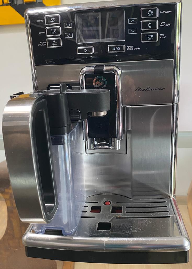 Saeco, petit bariste, Electroménager, Cafetières, Café en grains, Utilisé, 10 tasses ou plus, Tuyau à Vapeur