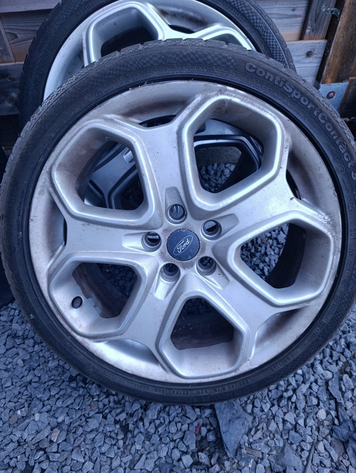 roue Ford 18', Ophalen, Band(en)