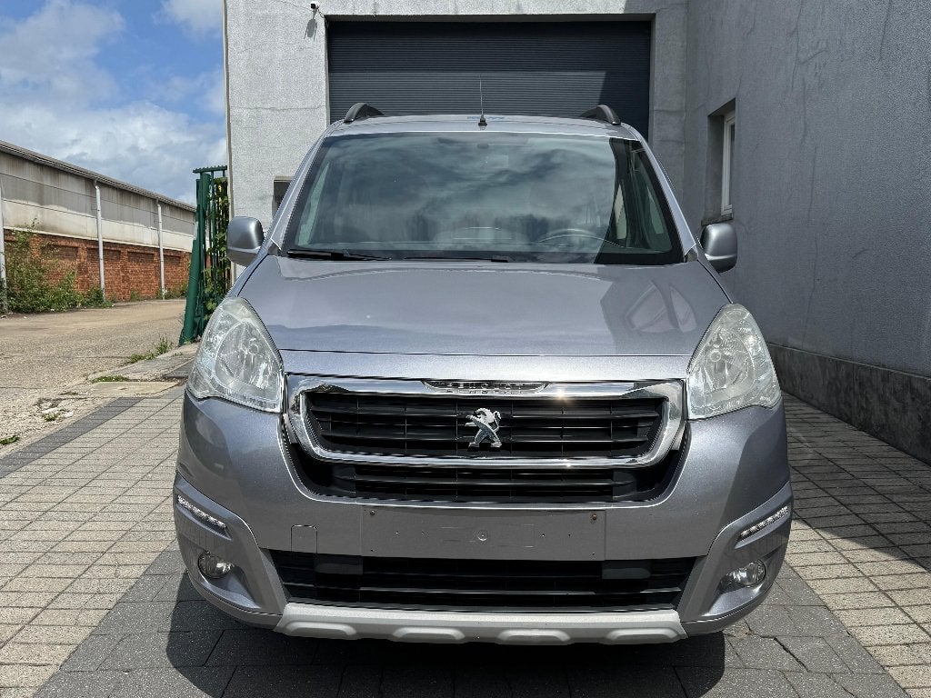 Peugeot Partner 1.2i PETROL STYLE EDITION 2017 CLIMATISÉE, Argent ou Gris, Achat, Euro 6, Entreprise