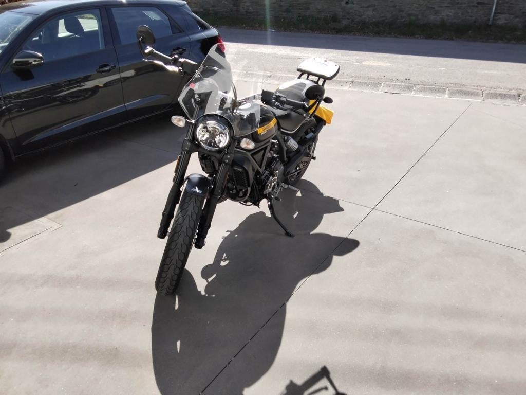 Belle DUCATI SCRAMBLER, Enlèvement