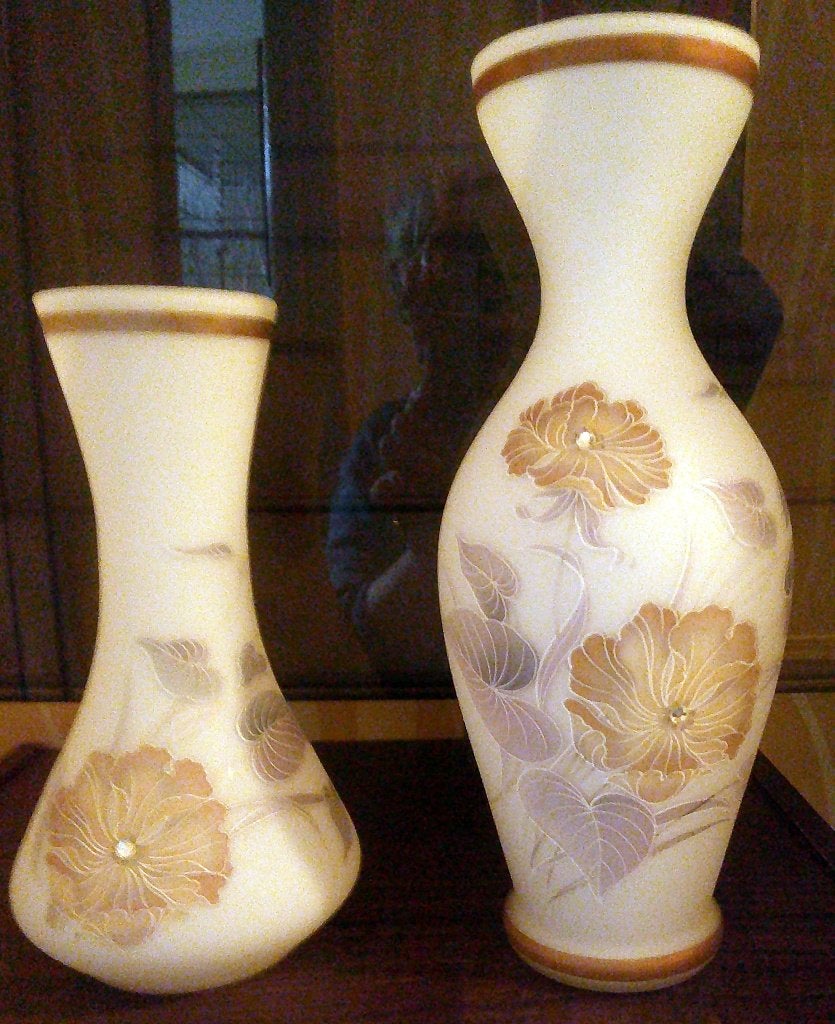 vend paire de vase vintage en verre depoli decore floral, Antiquités & Art, Enlèvement