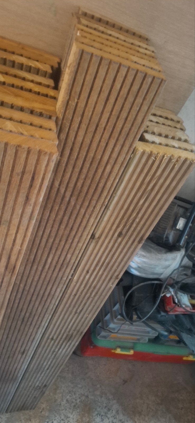 36 planche en bangkirai 5 en padouk, Jardin & Terrasse, Enlèvement, Utilisé, Moins de 180 cm, Planches