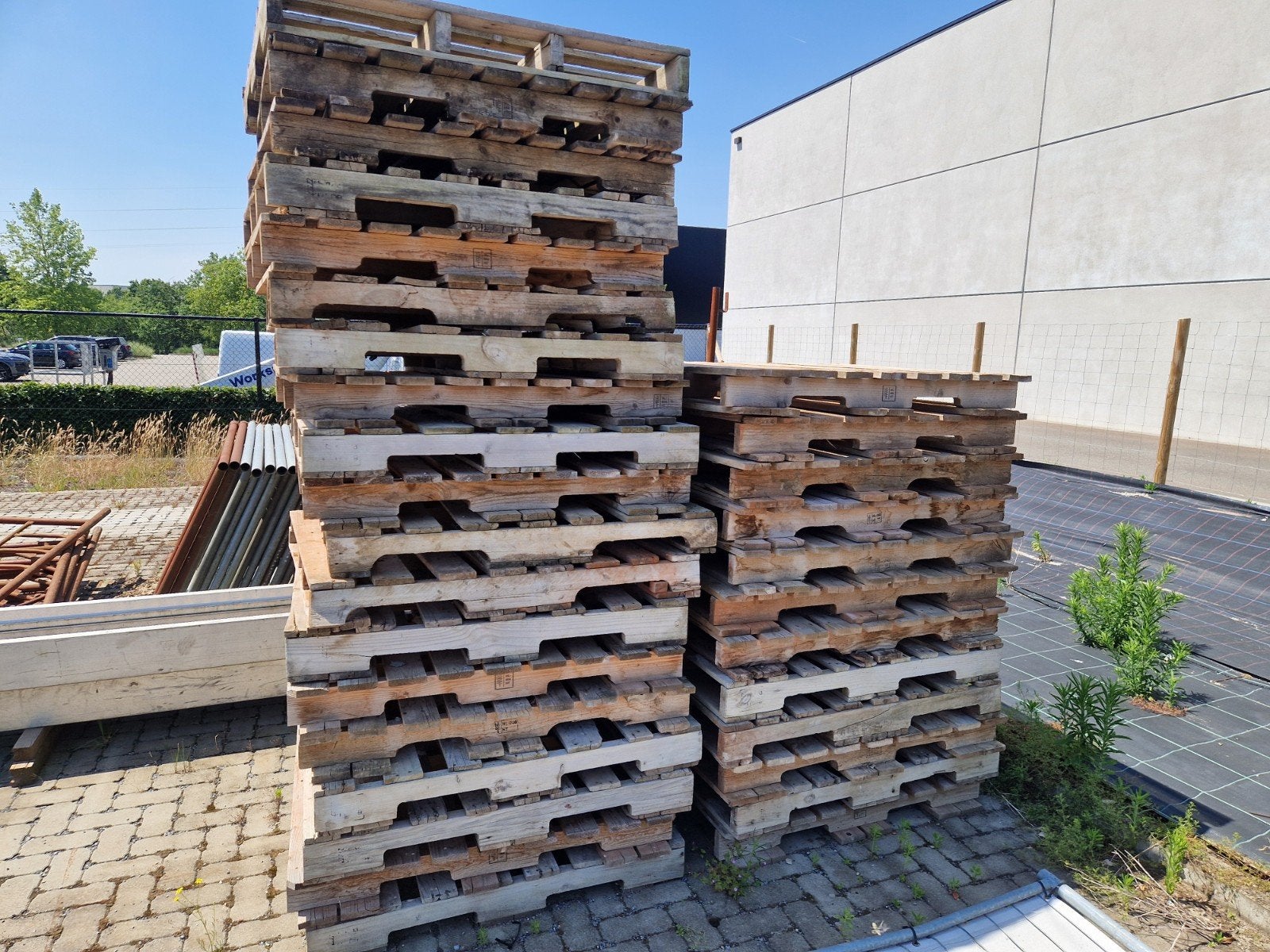 Stevige pallets gratis voor te stoken, Enlèvement
