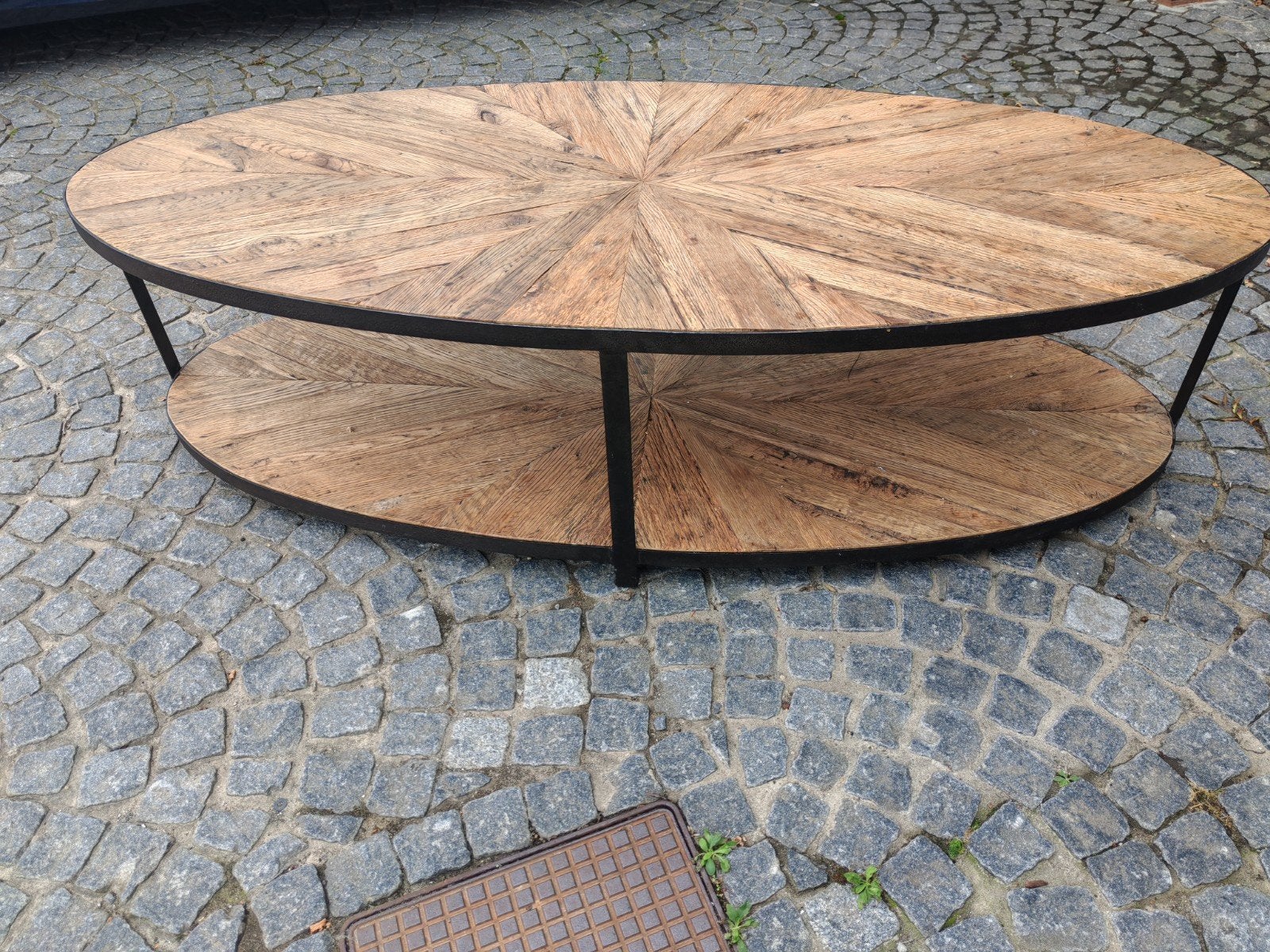 salontafel, Enlèvement