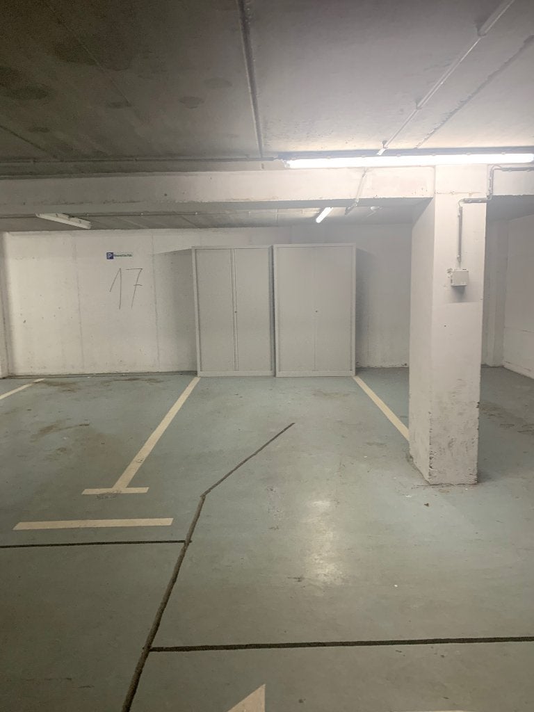 Parking voiture, Immo, Garages & Places de parking, Bruxelles