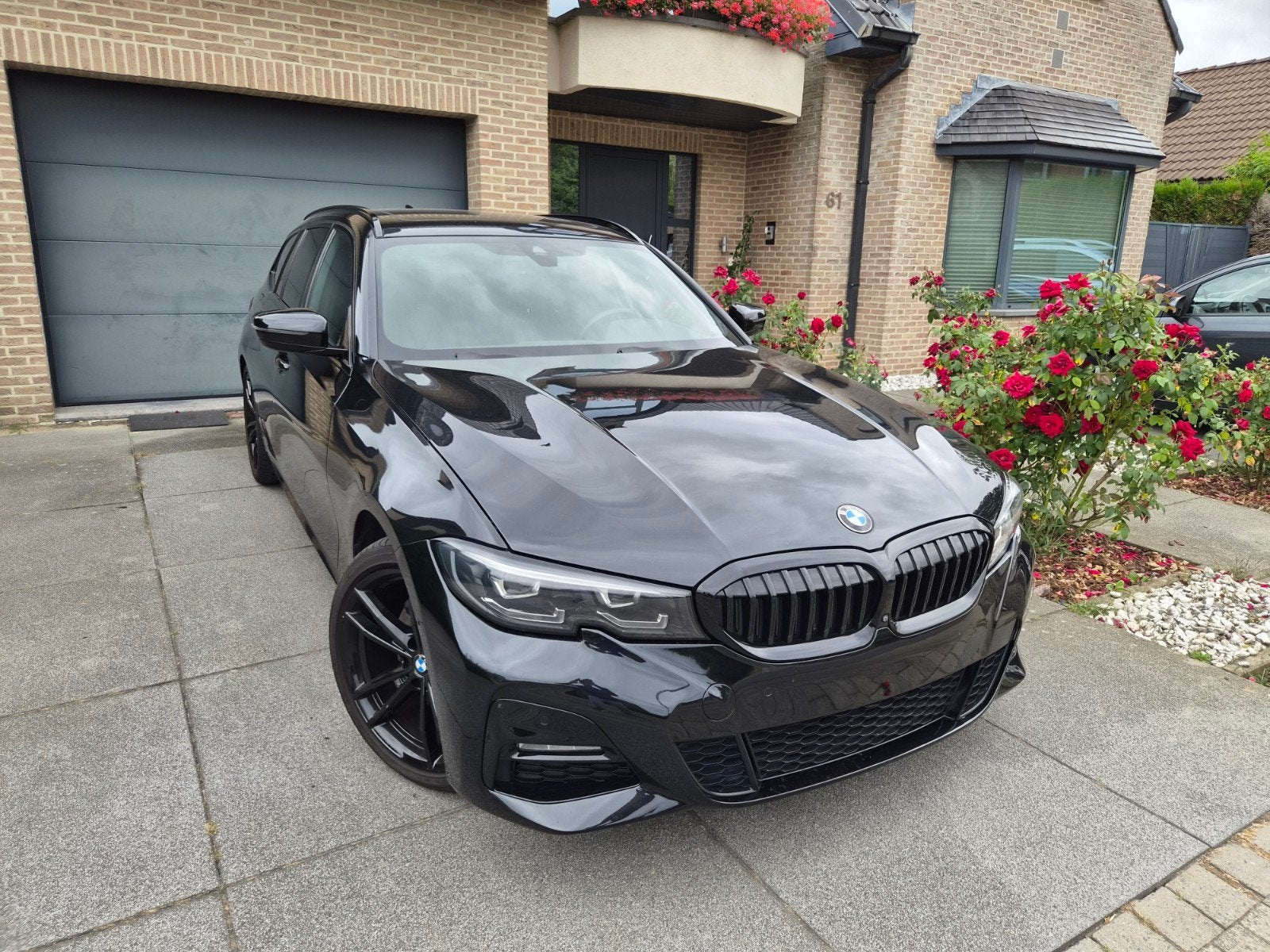 BMW 320i / M-PACK / FULL OPTIONS / CARBON / CAMERA 360, Autos, Cuir, Achat, Entreprise, Carnet d'entretien