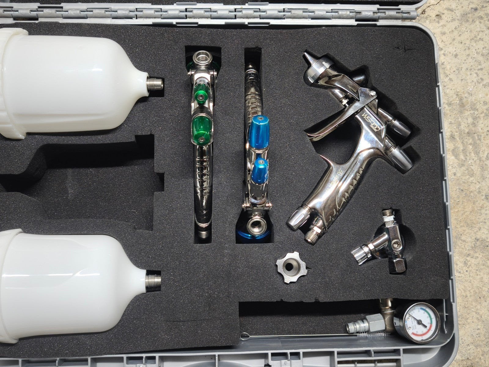 Pistolet de peinture iwata, Ophalen, Zo goed als nieuw