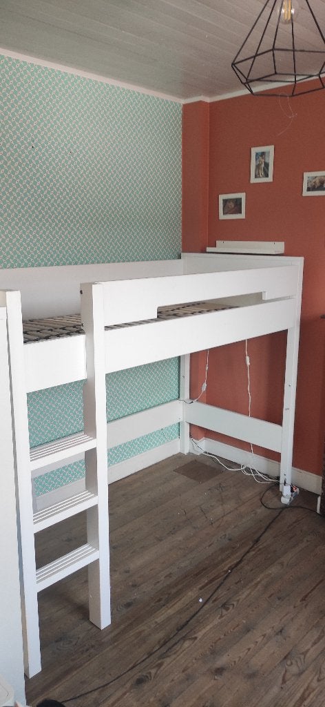 Lit mezzanine en bois massif blanc, 100 cm, Une personne, Enlèvement, Utilisé